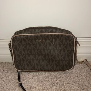 Michael Kors Crossbody